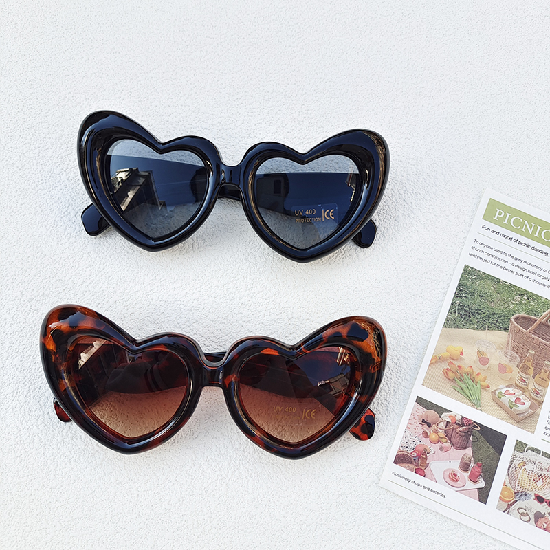 Cute Vacation Sweet Heart Shape Pc Resin Special-shaped Mirror Full Frame Kids Sunglasses display picture 4
