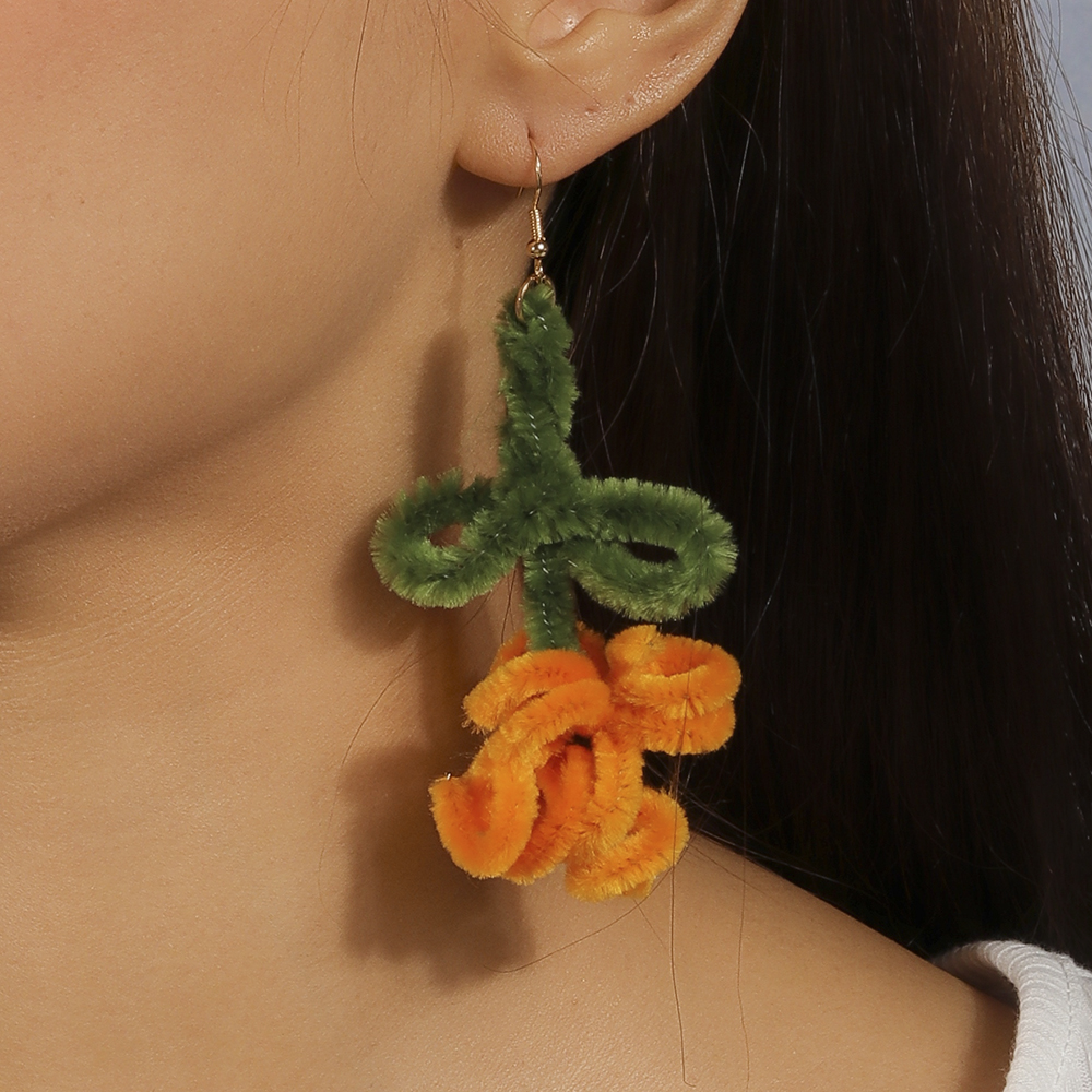 1 Pair Romantic Flower Alloy Flocking Drop Earrings display picture 10