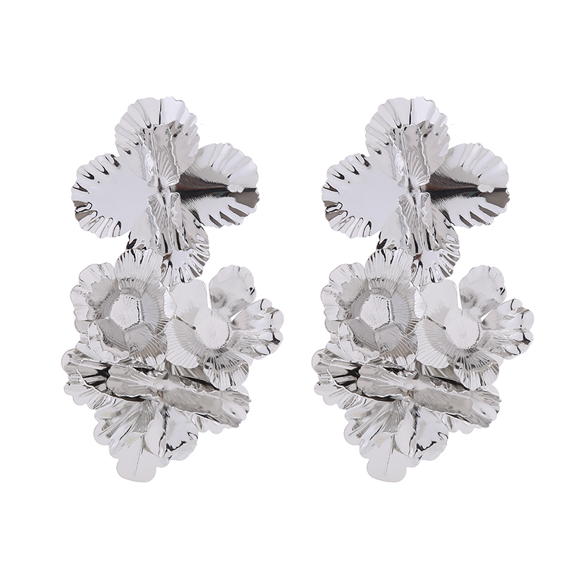 1 Pair Elegant Flower Plating Alloy Alloy Silver Plated Drop Earrings display picture 6