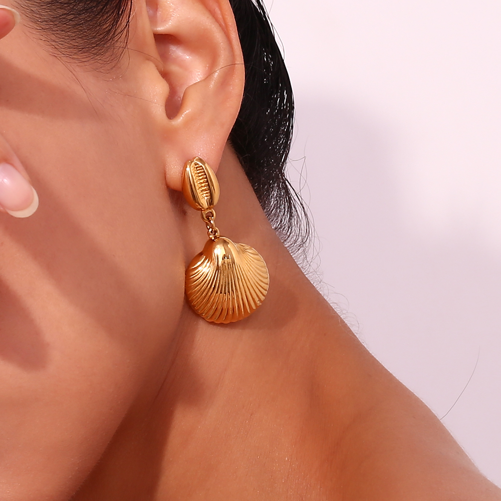 1 Pair Vintage Style Simple Style Classic Style Conch Shell Plating Stainless Steel 18k Gold Plated Drop Earrings display picture 13