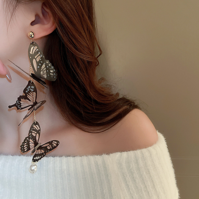 1 Pair Elegant Sweet Butterfly Inlay Arylic Artificial Pearls Drop Earrings display picture 3