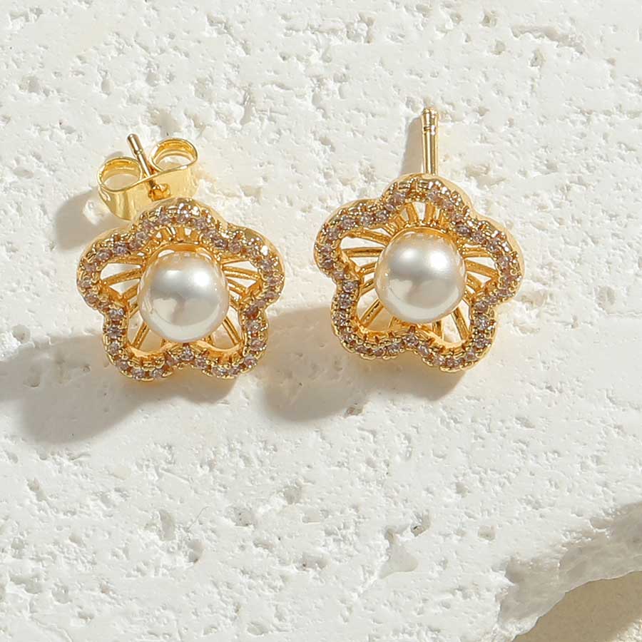 1 Pair Ig Style Simple Style Geometric Plating Inlay Copper Pearl Zircon 14k Gold Plated Earrings display picture 3