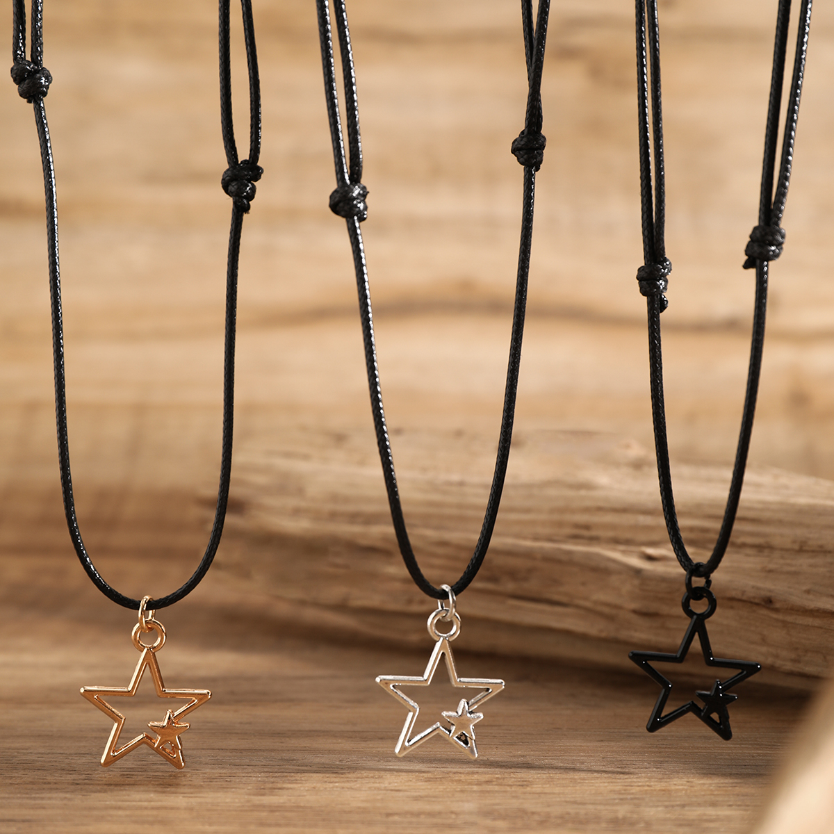 Casual Simple Style Commute Star Alloy Leather Wax Line Hollow Out Women's Pendant Necklace display picture 5