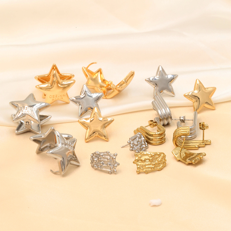 1 Pair Simple Style Geometric Star Plating 304 Stainless Steel Copper Earrings display picture 10