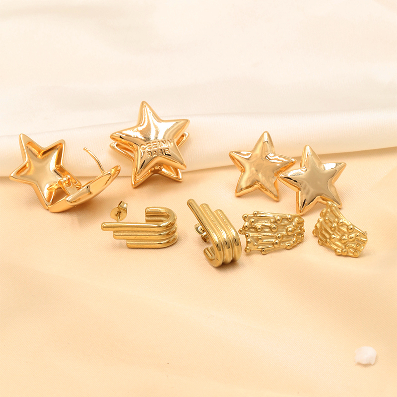 1 Pair Simple Style Geometric Star Plating 304 Stainless Steel Copper Earrings display picture 12