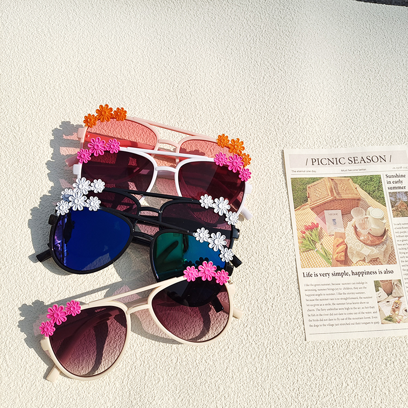Sweet Artistic Flower Pc Resin Oval Frame Full Frame Kids Sunglasses display picture 1