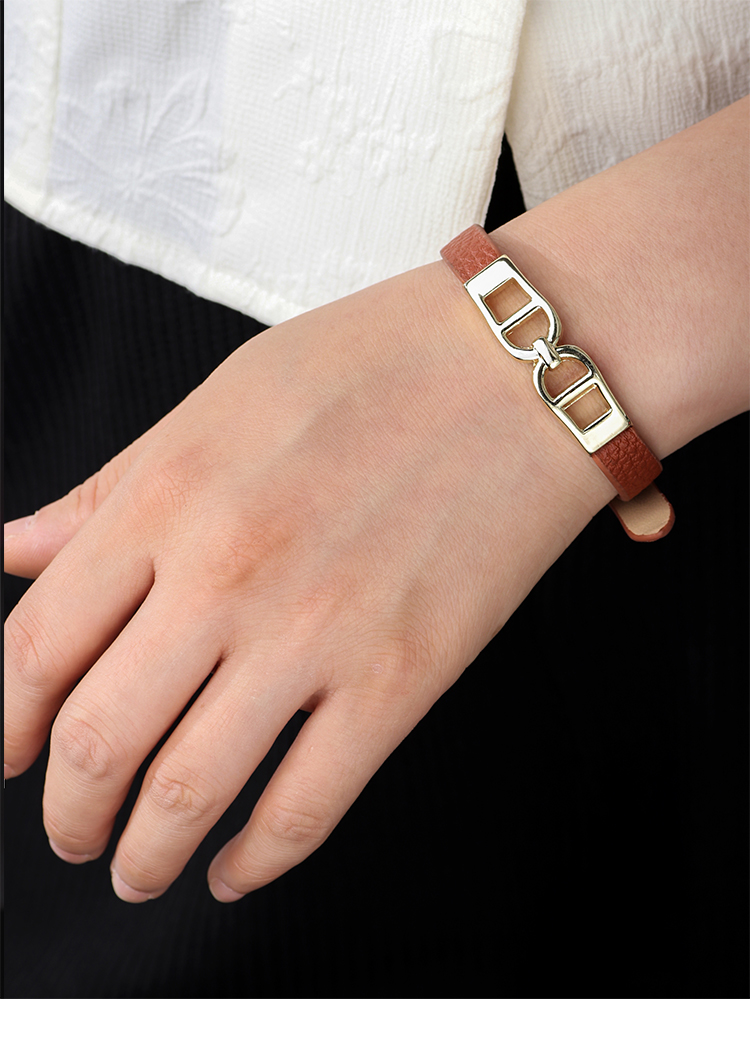 Simple Style Shiny Geometric Pu Leather Alloy Women's Wristband display picture 1