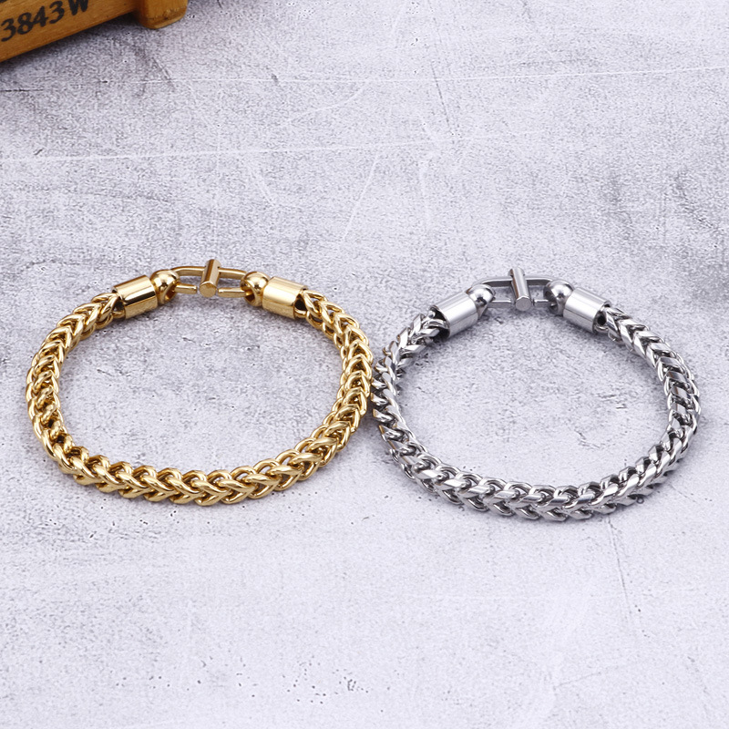 Simple Style Solid Color Titanium Steel Plating Chain 18K Gold Plated Men's Bracelets display picture 1