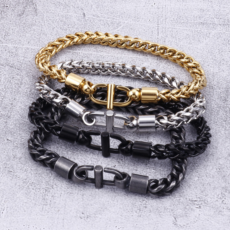 Simple Style Solid Color Titanium Steel Plating Chain 18K Gold Plated Men's Bracelets display picture 10