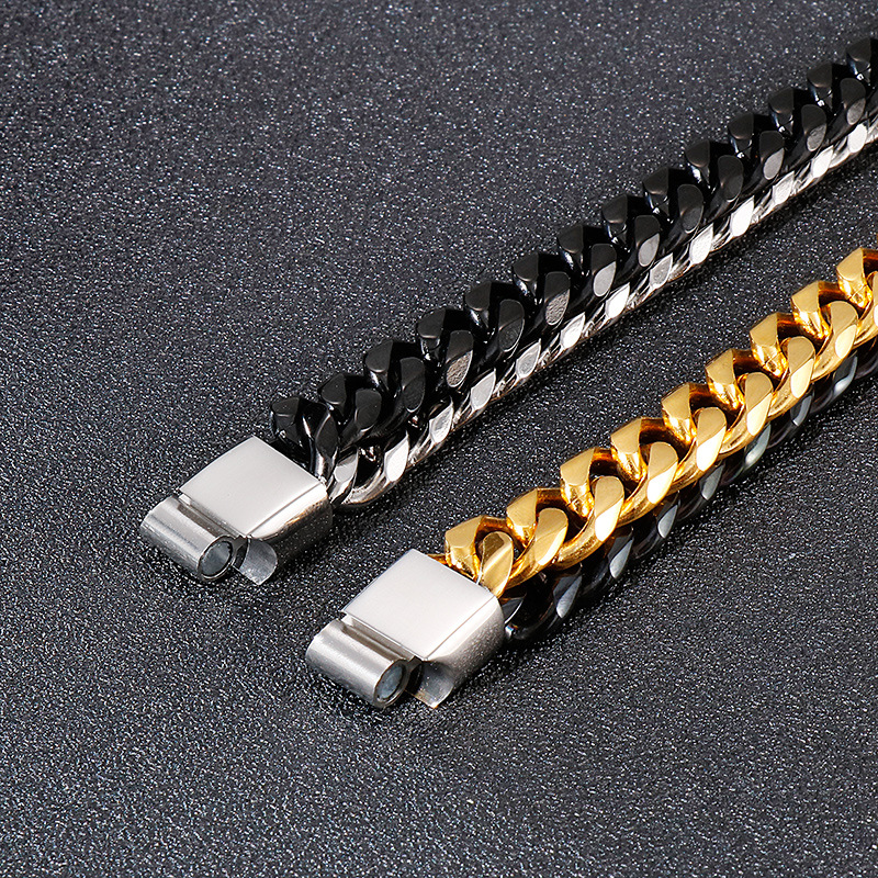 Hip-Hop Geometric Titanium Steel Layered Plating 18K Gold Plated Men's Bracelets display picture 2
