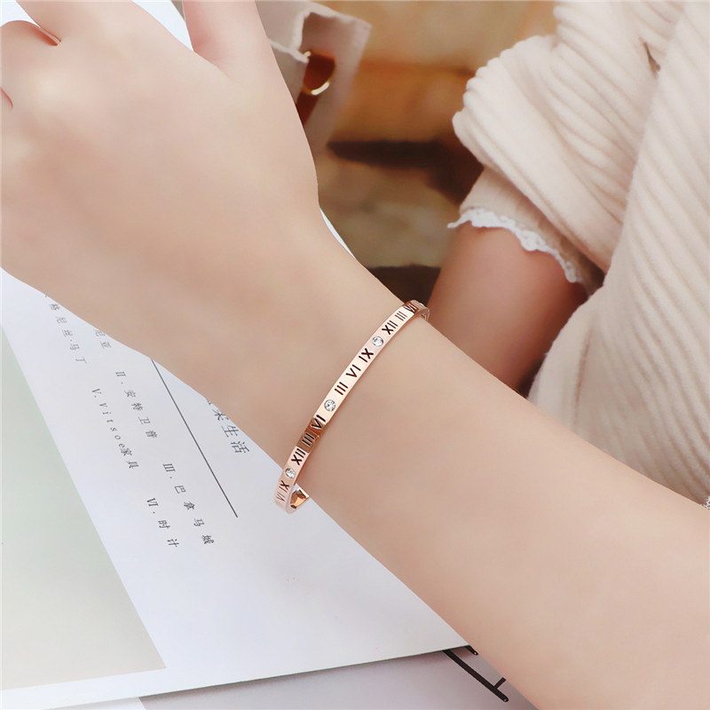 Simple Style Roman Numeral Titanium Steel 18K Gold Plated Artificial Rhinestones Bangle In Bulk display picture 5