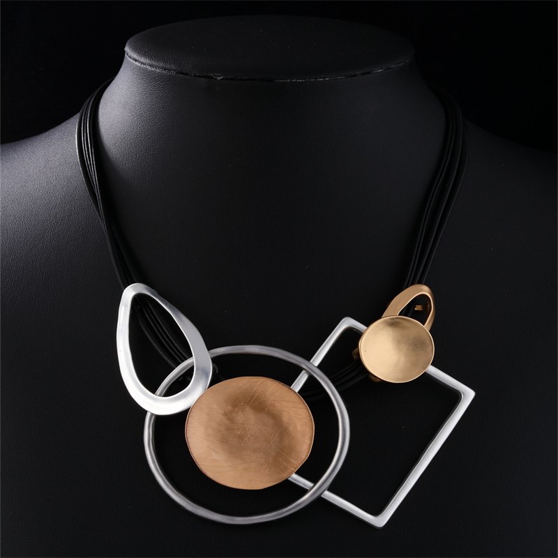 Glam Exaggerated Geometric Zinc Alloy Plating K Gold Plated Rhodium Plated Women's Necklace display picture 1