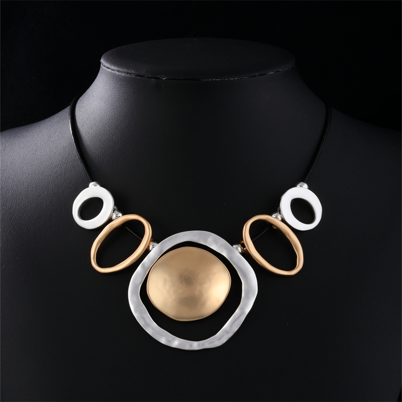 Glam Exaggerated Geometric Zinc Alloy Plating K Gold Plated Rhodium Plated Women's Necklace display picture 3