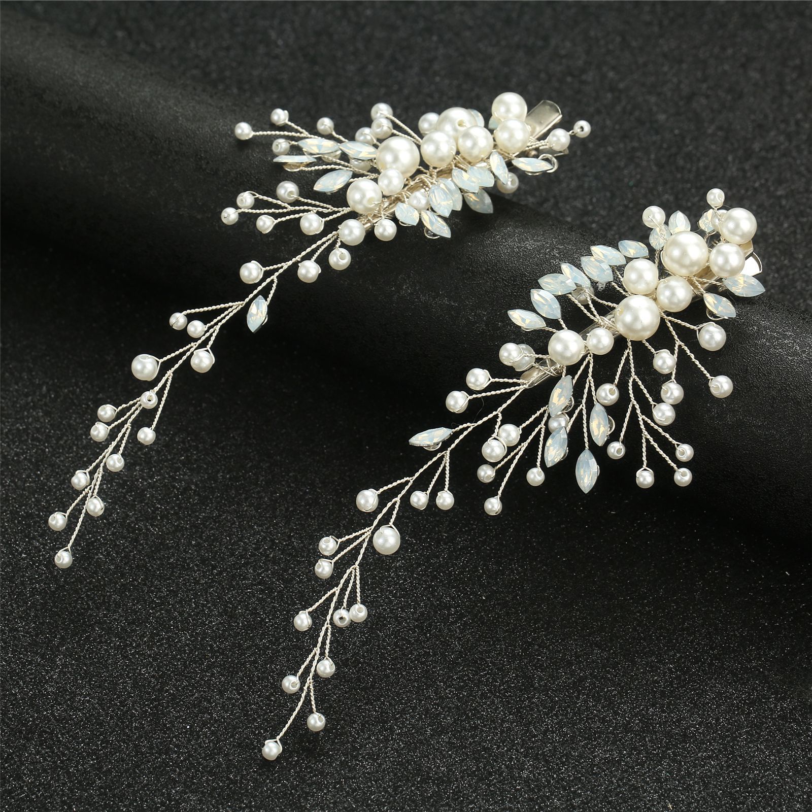 Women's Simple Style Solid Color Alloy Inlay Rhinestones Pearl Hair Clip display picture 9