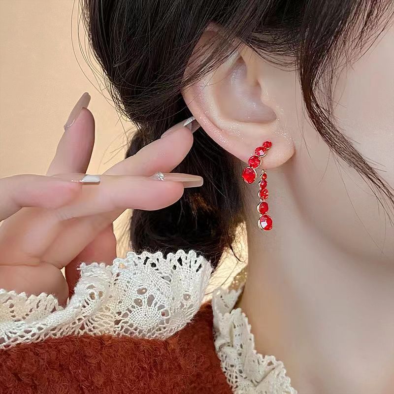 1 Pair Shiny Asymmetrical Irregular Plating Inlay Alloy Rhinestones Gold Plated Drop Earrings display picture 2
