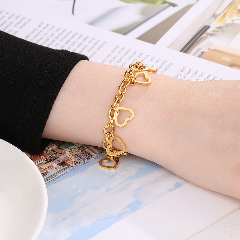 Sweet Heart Shape Chains Print Titanium Steel 18K Gold Plated Bracelets In Bulk display picture 11