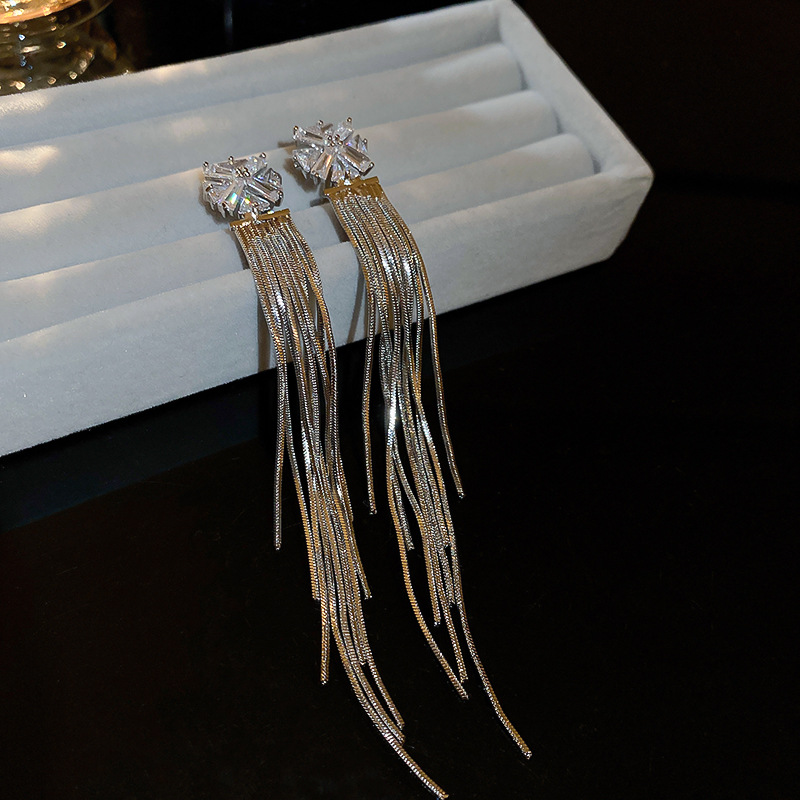 1 Pair Elegant Glam Tassel Plating Inlay Copper Zircon Drop Earrings display picture 7