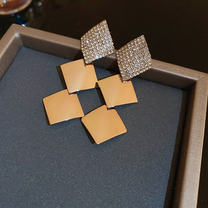 1 Pair Elegant Square Inlay Copper Zircon Drop Earrings display picture 1