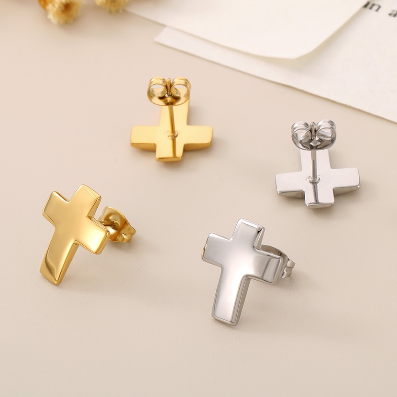 1 Pair Simple Style Cross Heart Shape Plating Titanium Steel 18K Gold Plated Ear Studs display picture 2