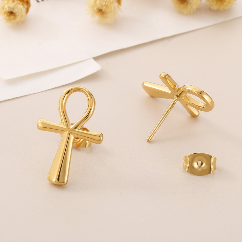 1 Pair Simple Style Cross Heart Shape Plating Titanium Steel 18K Gold Plated Ear Studs display picture 4