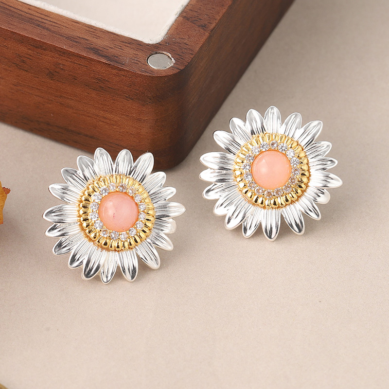 1 Pair Simple Style Classic Style Flower Plating Inlay Copper Natural Stone Zircon 18k Gold Plated Ear Studs display picture 2