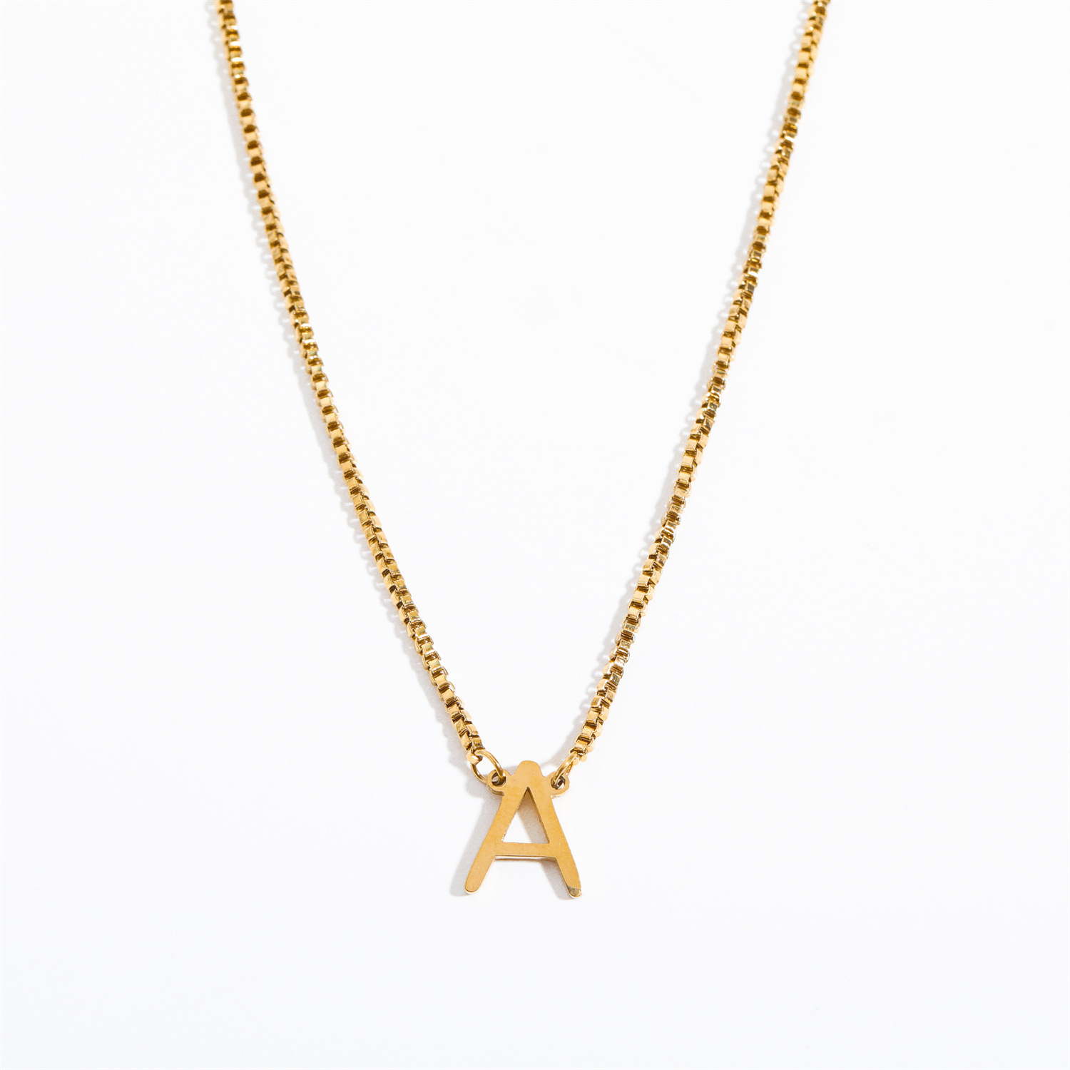 201 Stainless Steel 304 Stainless Steel Gold Plated Simple Style Letter Pendant Necklace display picture 3