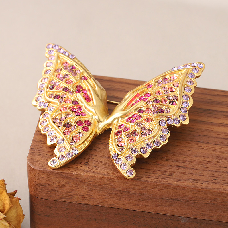 Elegant Vintage Style Sweet Butterfly Copper Plating Inlay Rhinestones Women's Brooches 1 Piece display picture 6