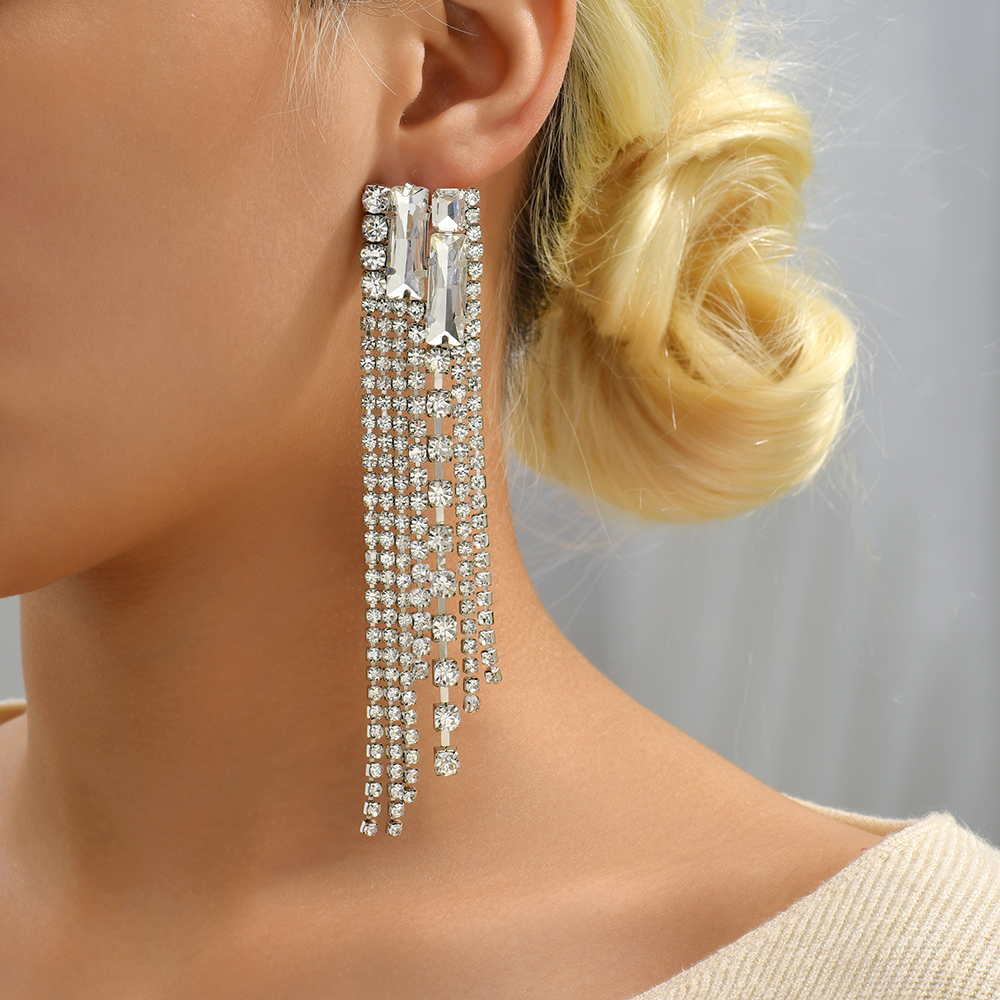 1 Pair Elegant Glam Shiny Geometric Tassel Plating Inlay Zinc Alloy Rhinestones Drop Earrings display picture 3
