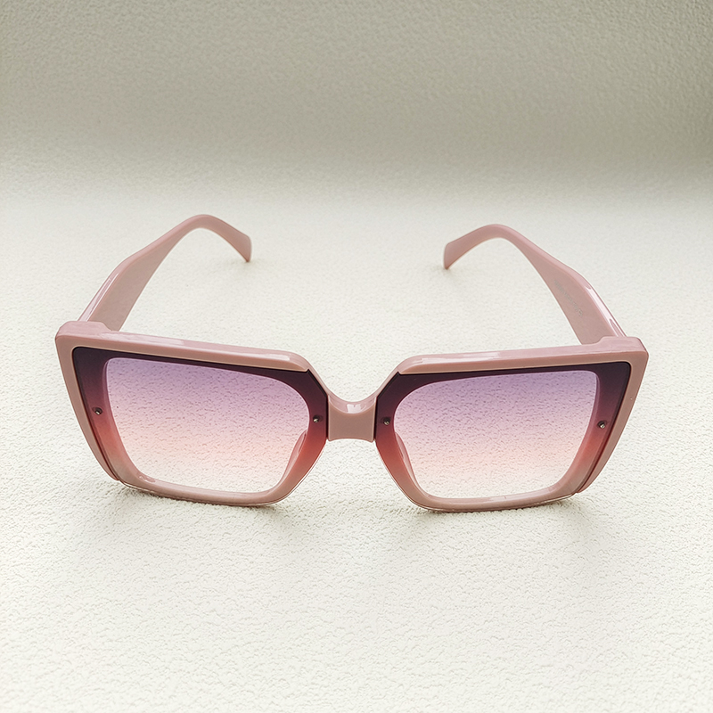 Modern Style Solid Color Pc Resin Square Full Frame Women's Sunglasses display picture 1
