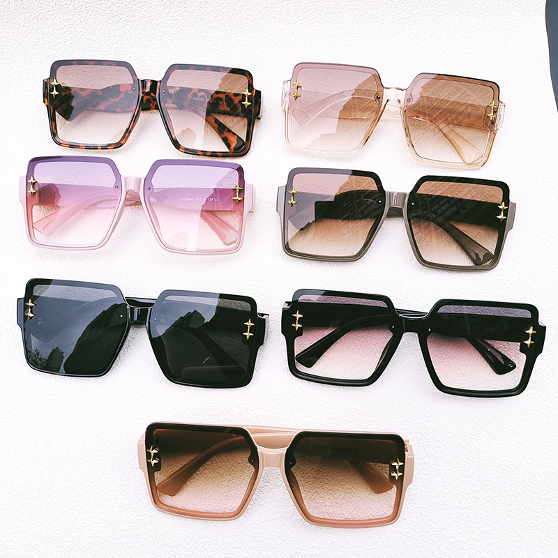 Vacation Solid Color Pc Resin Square Full Frame Women's Sunglasses display picture 1
