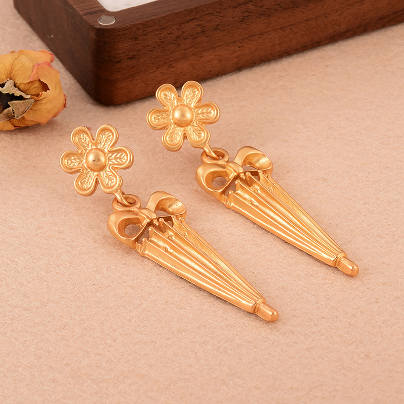 1 Pair Ig Style Flower Umbrella Copper 18k Gold Plated Drop Earrings display picture 3