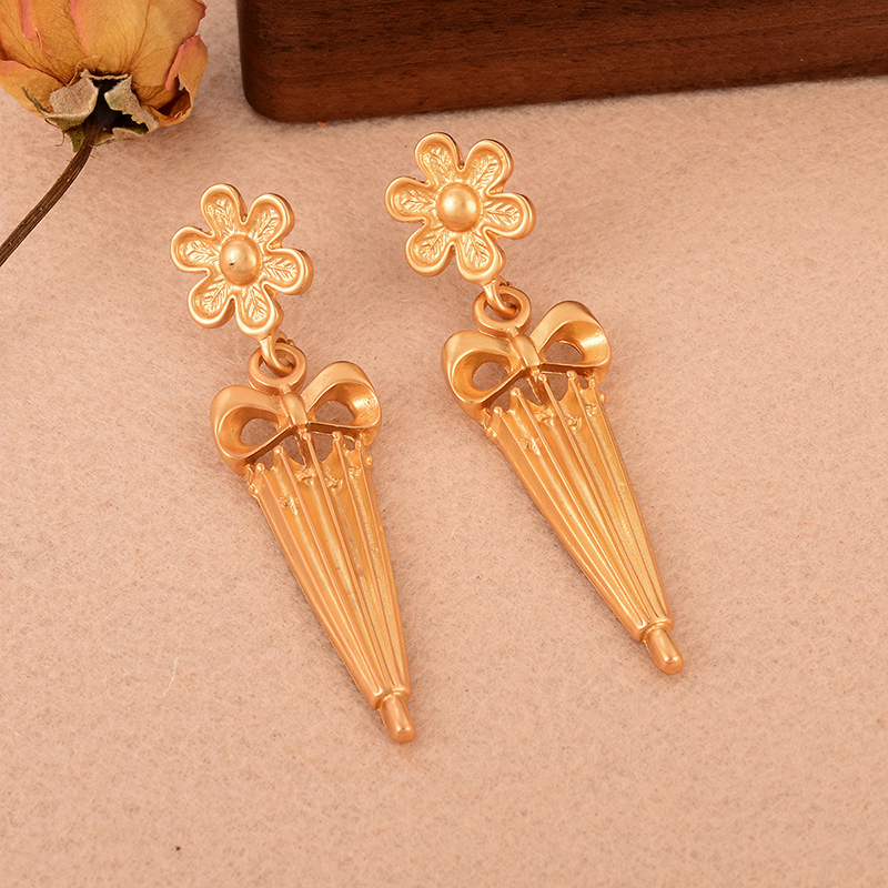 1 Pair Ig Style Flower Umbrella Copper 18k Gold Plated Drop Earrings display picture 2