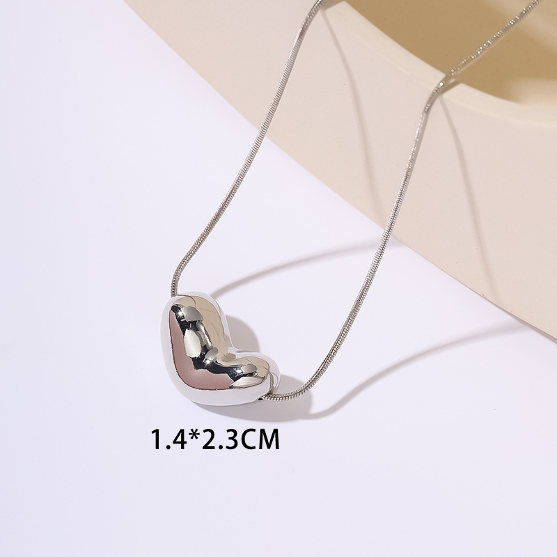 Elegant Heart Shape Titanium Steel Necklace display picture 7