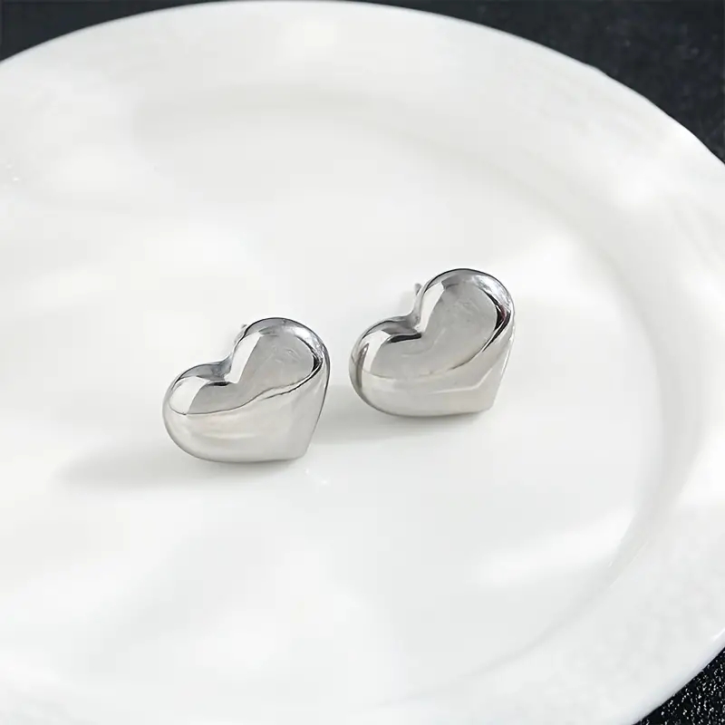 1 Pair Cute Modern Style Classic Style Heart Shape Plating Stainless Steel None Gold Plated Ear Studs display picture 3