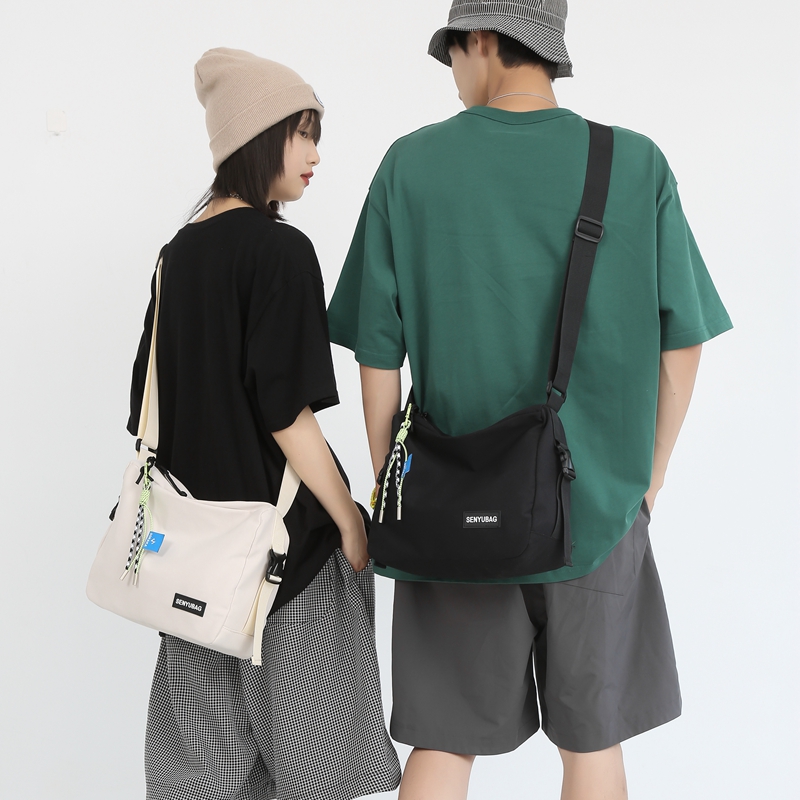 Unisex Nylon Solid Color Basic Square Zipper Shoulder Bag Underarm Bag display picture 6