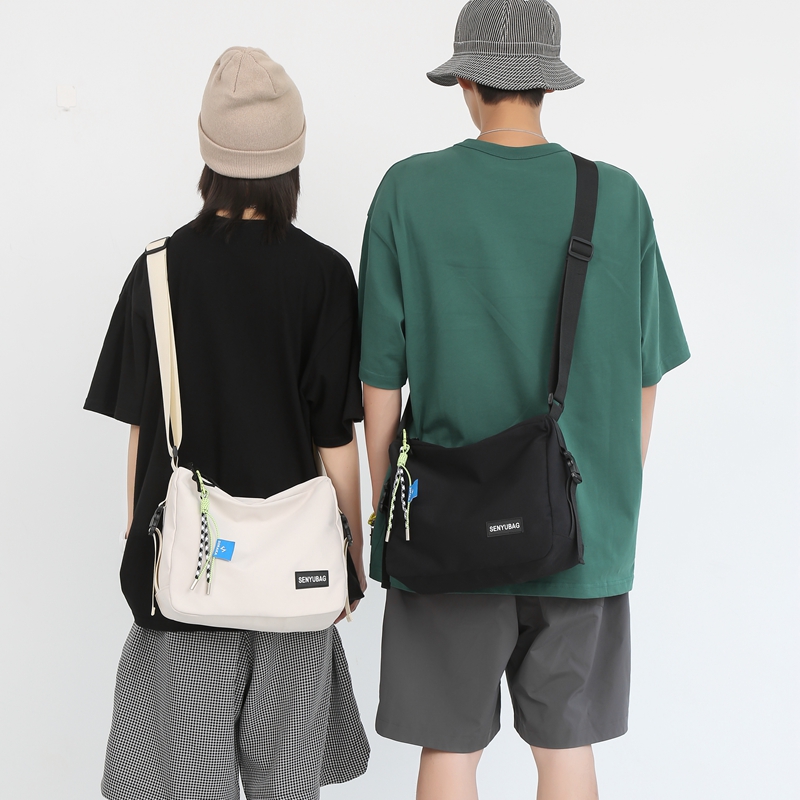 Unisex Nylon Solid Color Basic Square Zipper Shoulder Bag Underarm Bag display picture 8