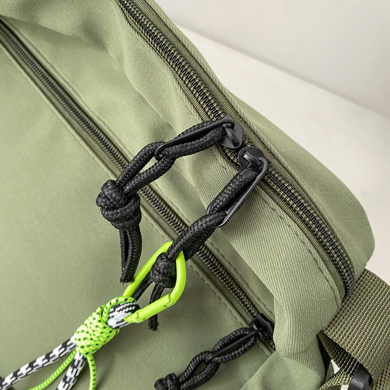 Unisex Nylon Solid Color Basic Square Zipper Shoulder Bag Underarm Bag display picture 21