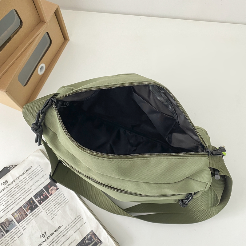 Unisex Nylon Solid Color Basic Square Zipper Shoulder Bag Underarm Bag display picture 12