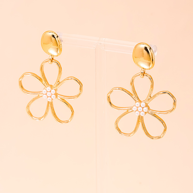 1 Pair Sweet Simple Style Flower Alloy Artificial Pearls Drop Earrings display picture 2