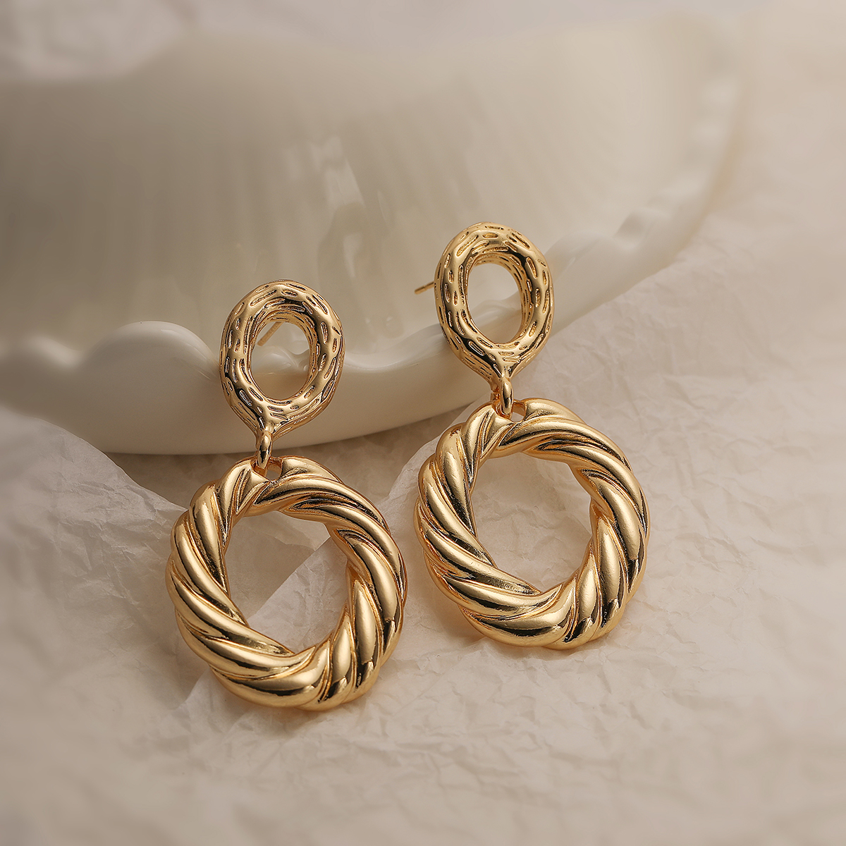 1 Pair Simple Style Geometric Plating Copper 18k Gold Plated Drop Earrings display picture 4