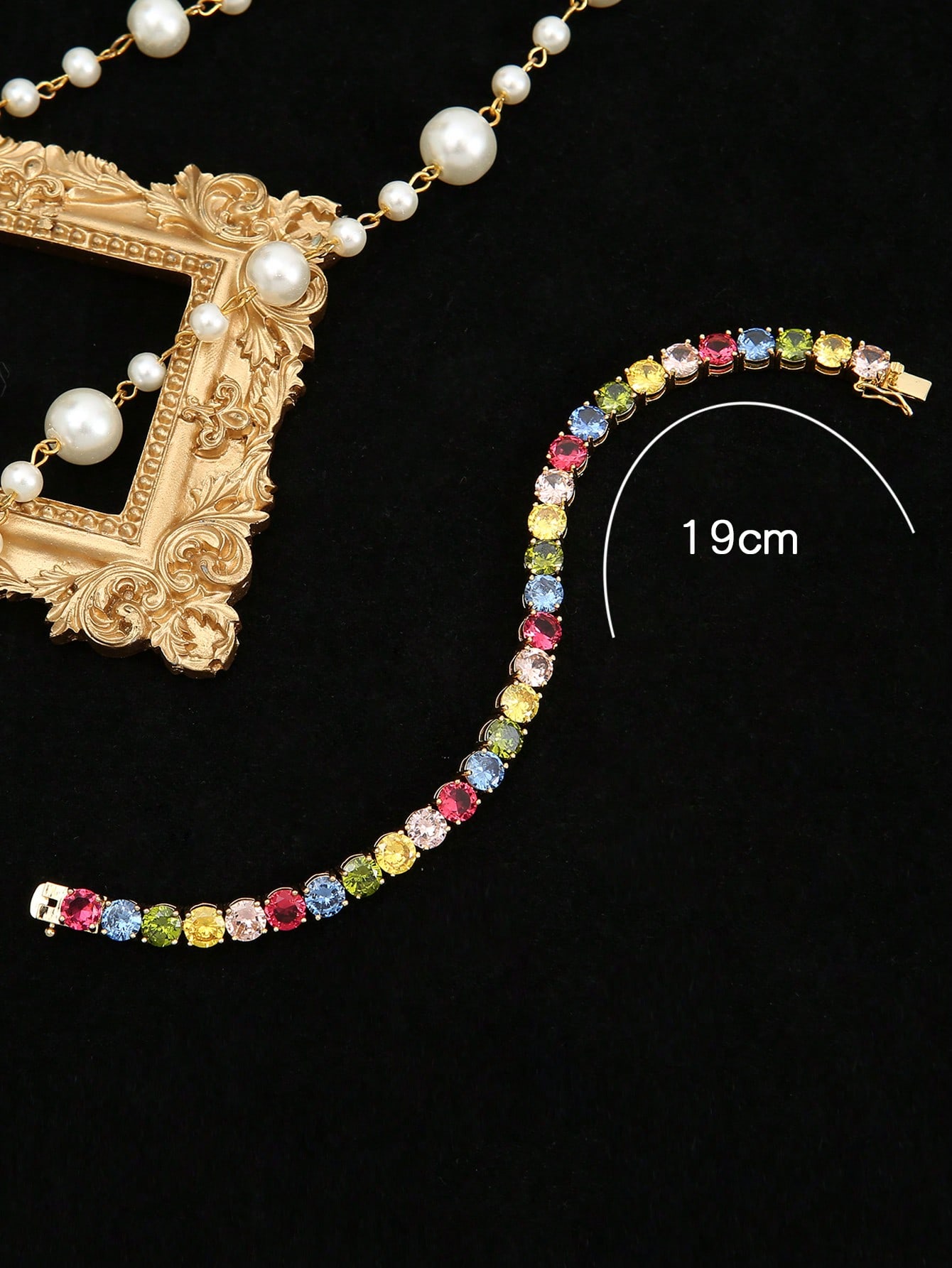 Elegant Shiny Geometric Copper Zircon 18k Gold Plated Bracelets display picture 3