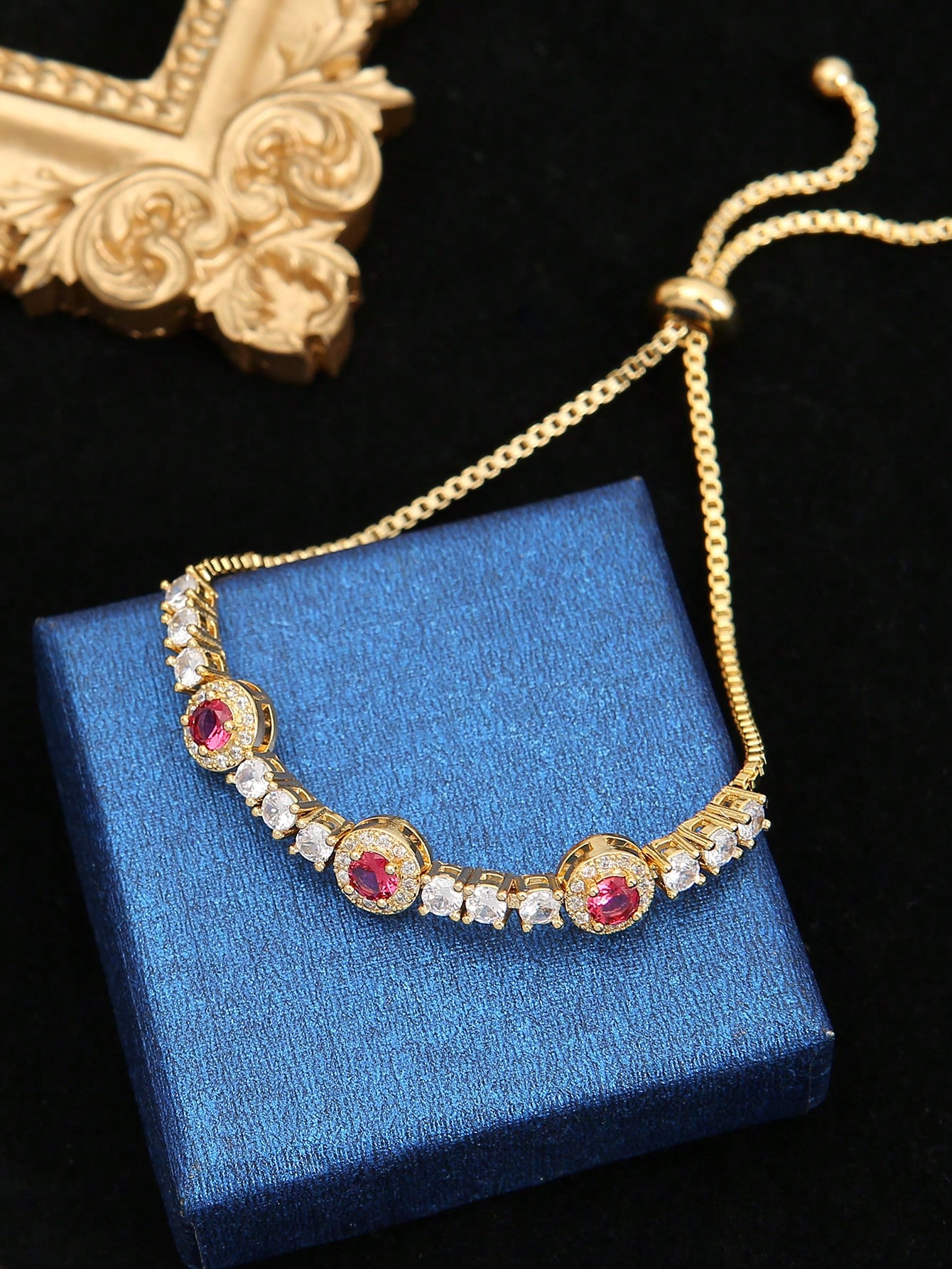 Elegant Shiny Geometric Copper Zircon 18k Gold Plated Bracelets display picture 5