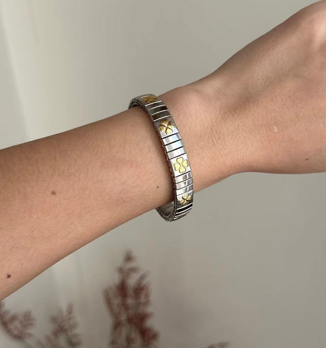 Rétro Style Simple Forme De Cœur Couleur Unie Acier Inoxydable Placage Plaqué Or 18k Bracelet display picture 5