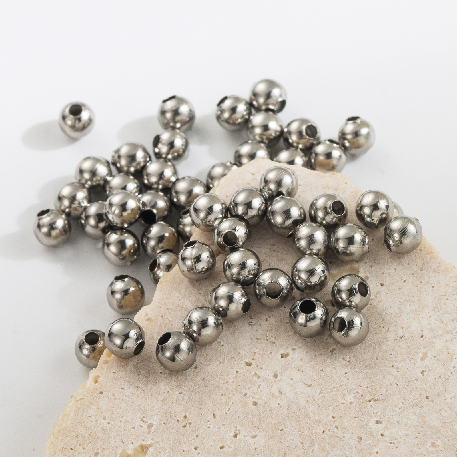 1 Set Diameter 3mm Diameter 8mm Hole 1~1.9mm Hole 2~2.9mm Stainless Steel Solid Color Polished Beads display picture 10