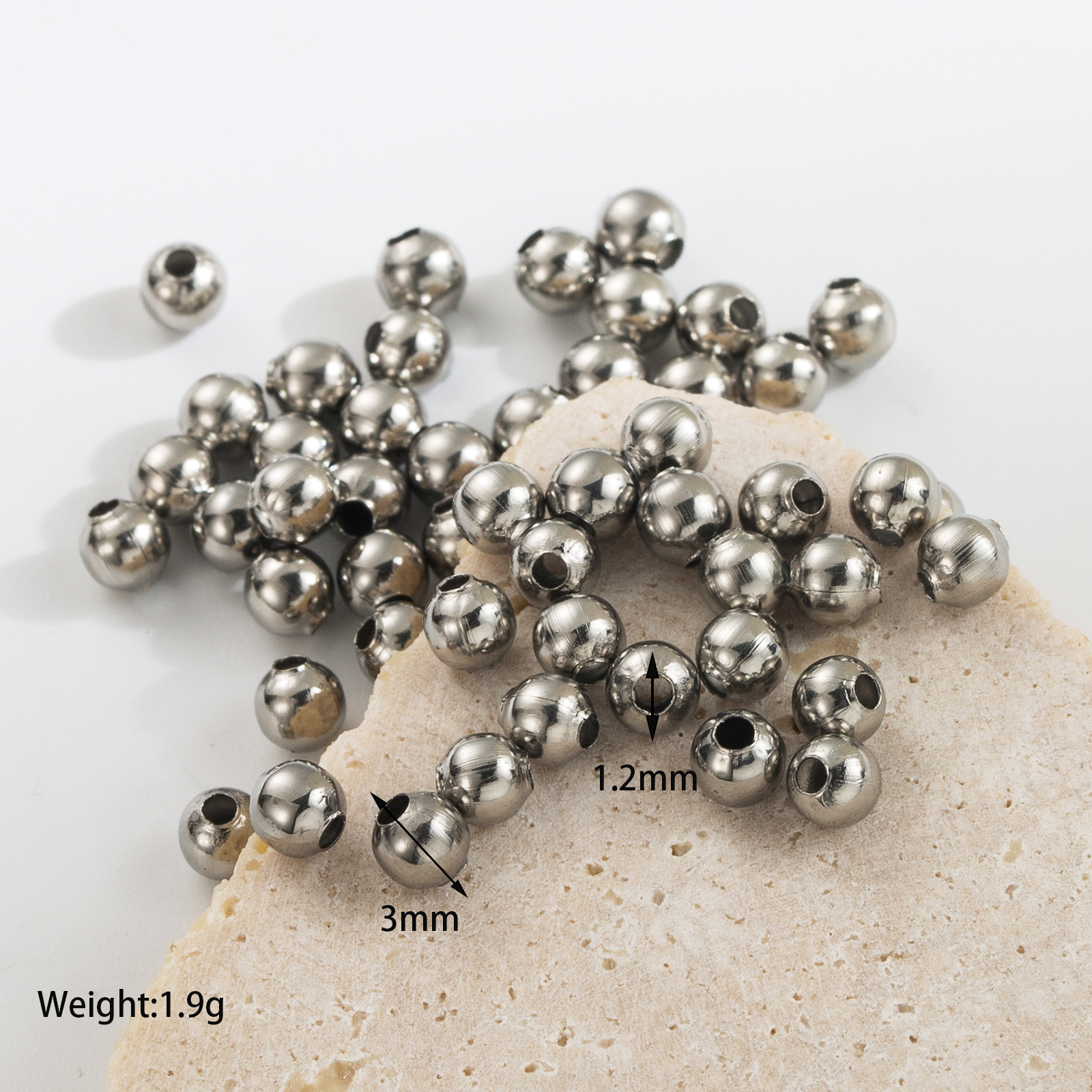 1 Set Diameter 3mm Diameter 8mm Hole 1~1.9mm Hole 2~2.9mm Stainless Steel Solid Color Polished Beads display picture 4