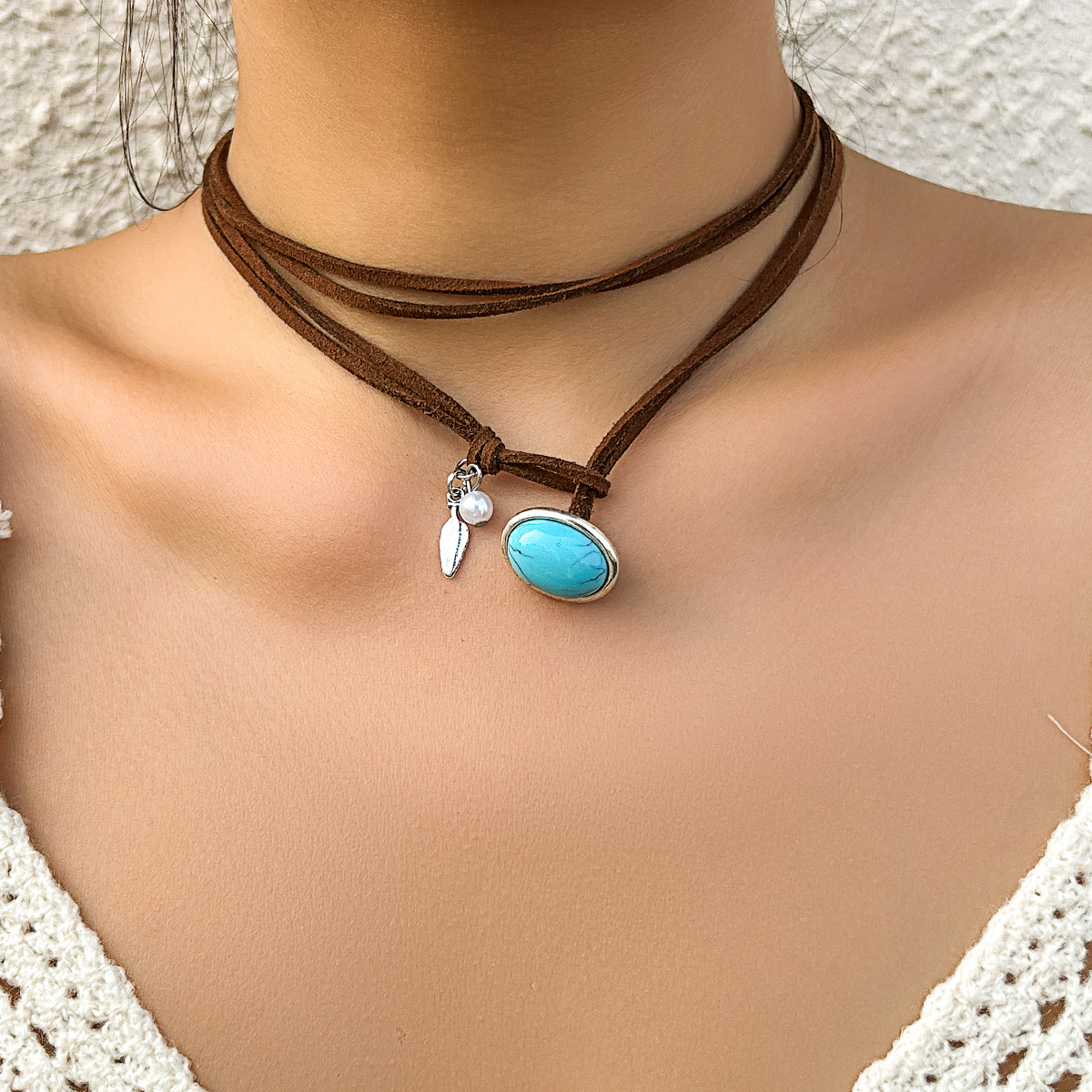 Retro Ethnic Style Oval Alloy Korean Velvet Pearl Inlay Turquoise Women's Necklace display picture 6