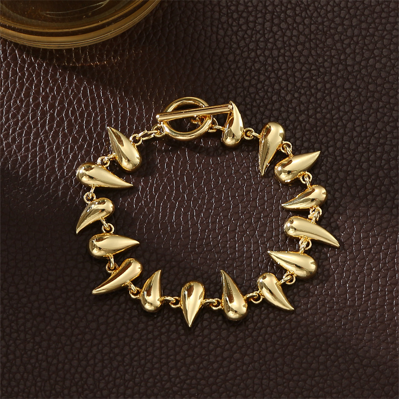 Simple Style Oversized Water Droplets Solid Color Alloy Wholesale Bracelets display picture 5