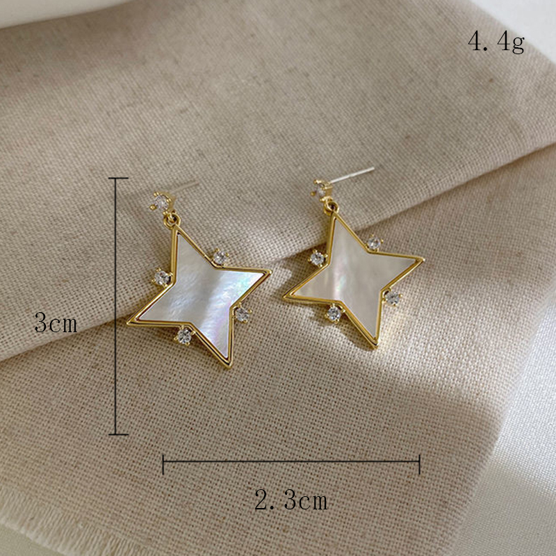 1 Paire Style Simple Brillant Feuille D'érable Forme De Cœur Papillon Placage Évider Incruster Alliage Strass Perle Plaqué Or 14k Boucles D'oreilles display picture 13