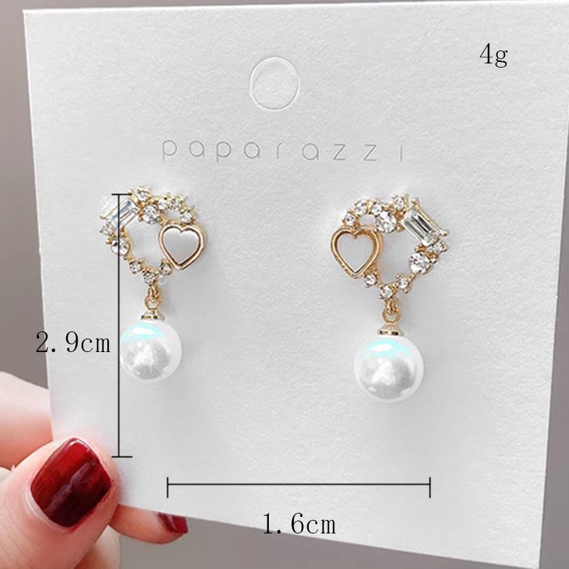 1 Pair Simple Style Shiny Maple Leaf Heart Shape Butterfly Plating Hollow Out Inlay Alloy Rhinestones Pearl 14k Gold Plated Drop Earrings display picture 19