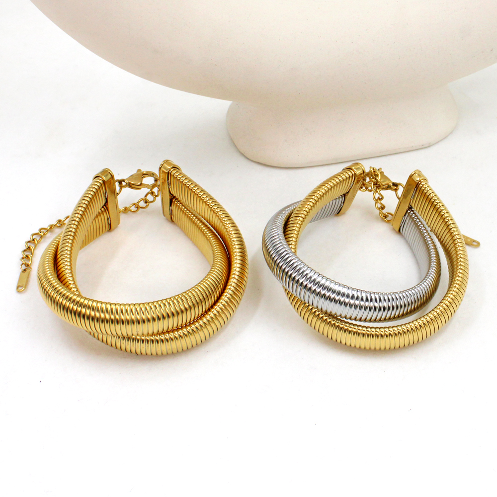 Retro Simple Style Geometric Stainless Steel 18k Gold Plated Bracelets Necklace Jewelry Set display picture 13